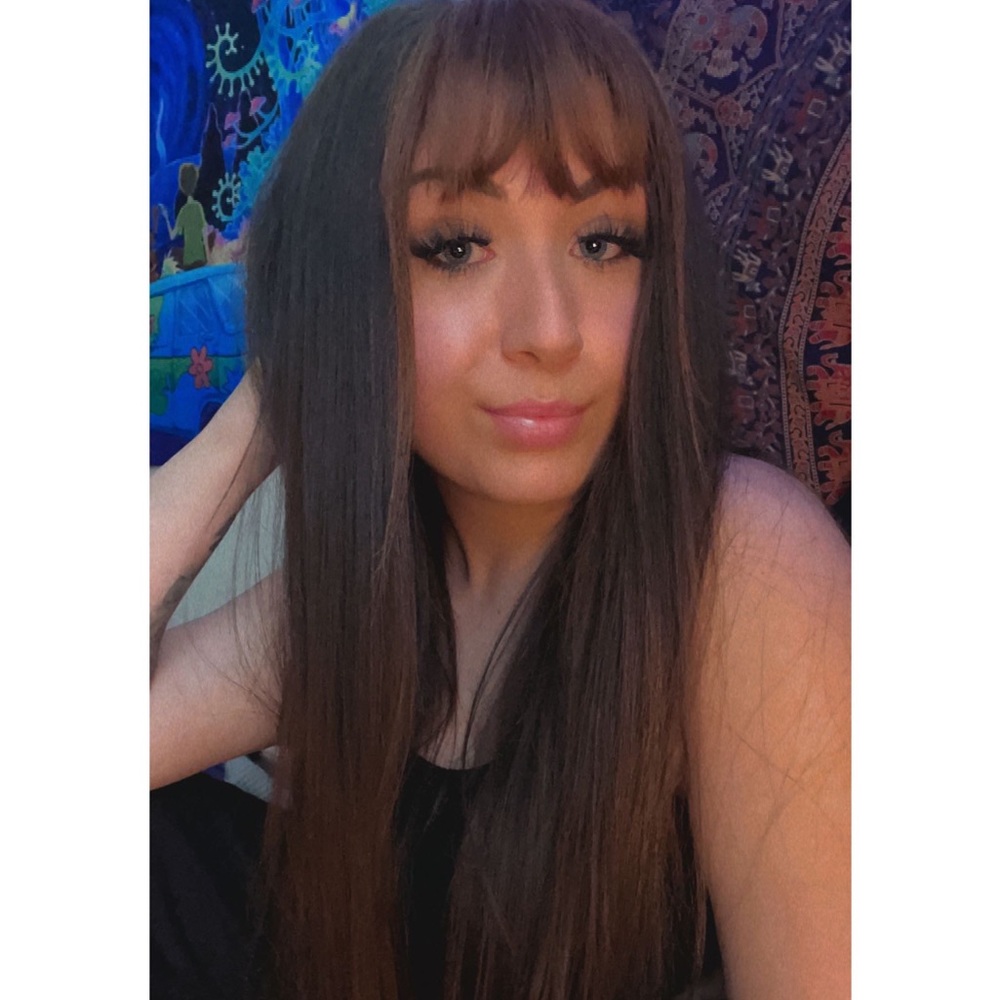 Meet your Posher, Carrie